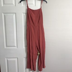 Old Navy romper. Spaghetti straps. Size M. Dust rose/rust colored. Barely worn.